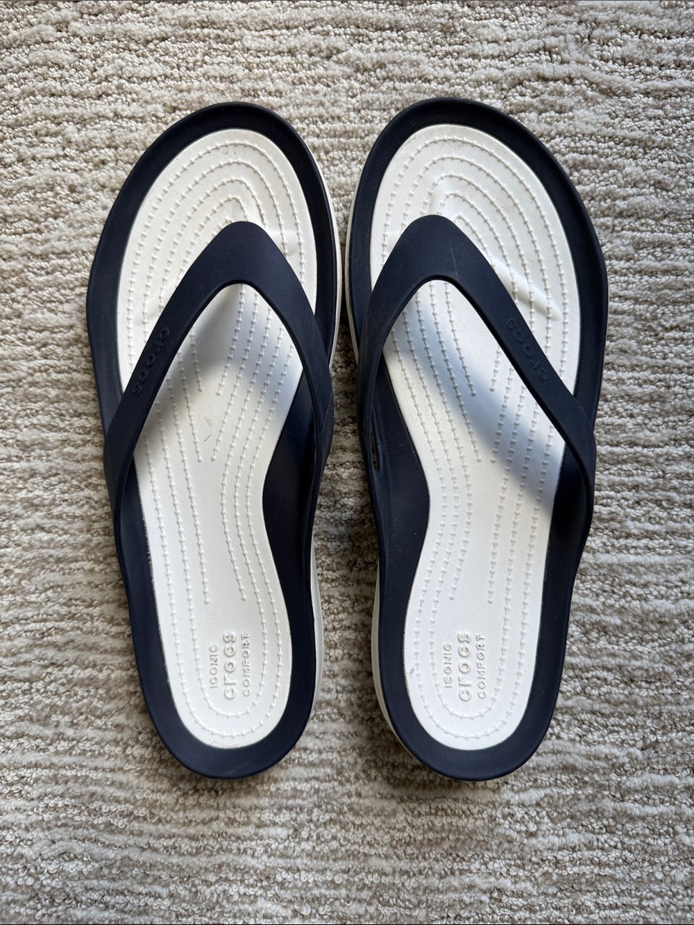 Crocs Womens Swiftwater Flip flops Size 9 Navy/White